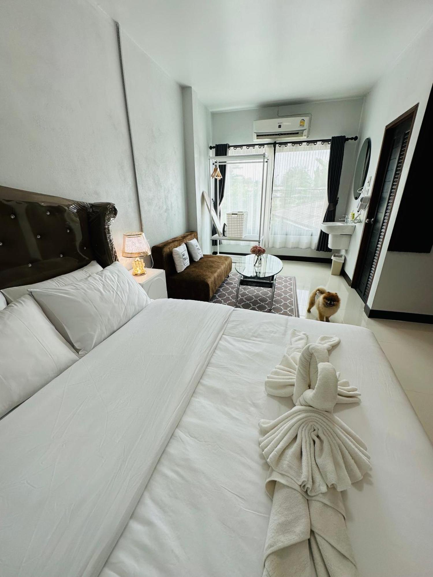 Service Apartment Lampang Room202 ใจกลางเมืองใกล้กาดกองต้า Esterno foto