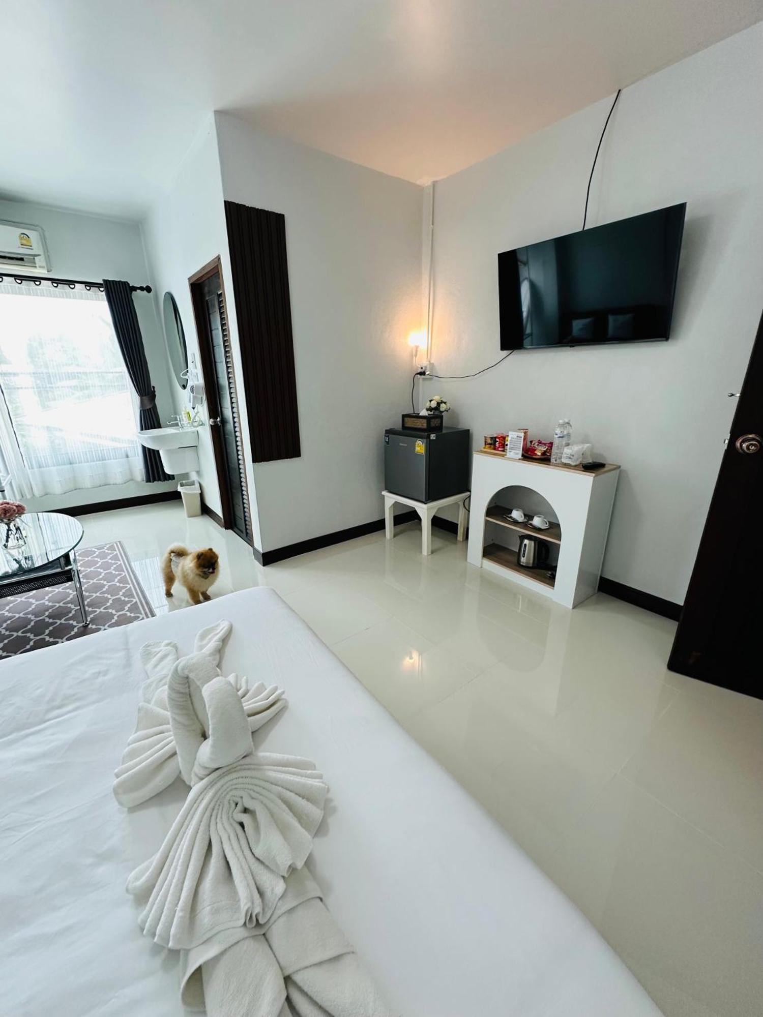 Service Apartment Lampang Room202 ใจกลางเมืองใกล้กาดกองต้า Esterno foto